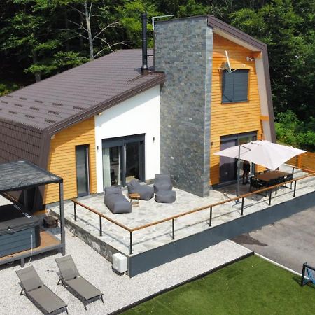 Oak House Villa Brusane Bagian luar foto