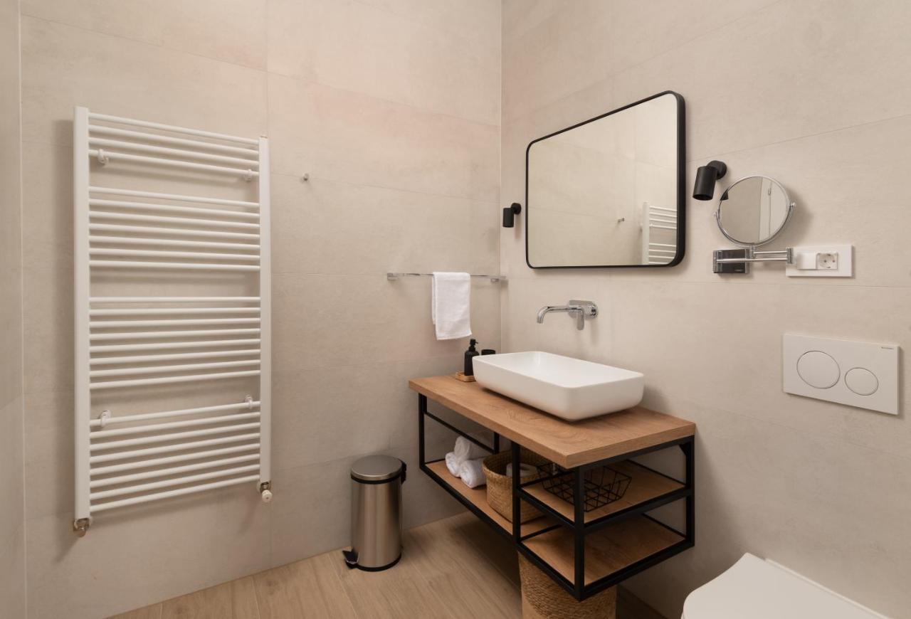 Oak House Villa Brusane Bagian luar foto