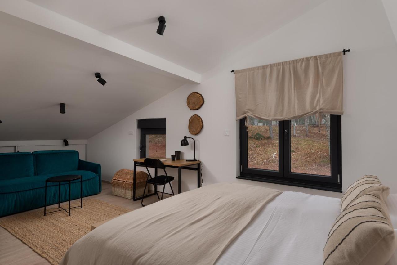 Oak House Villa Brusane Bagian luar foto