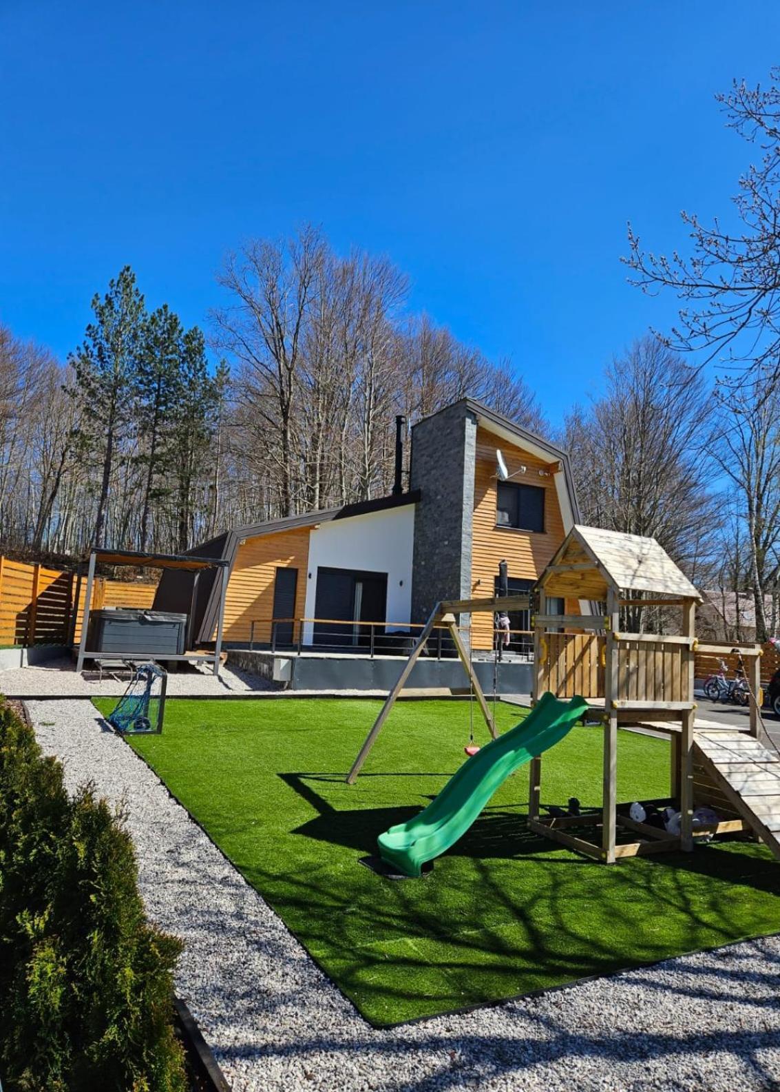 Oak House Villa Brusane Bagian luar foto