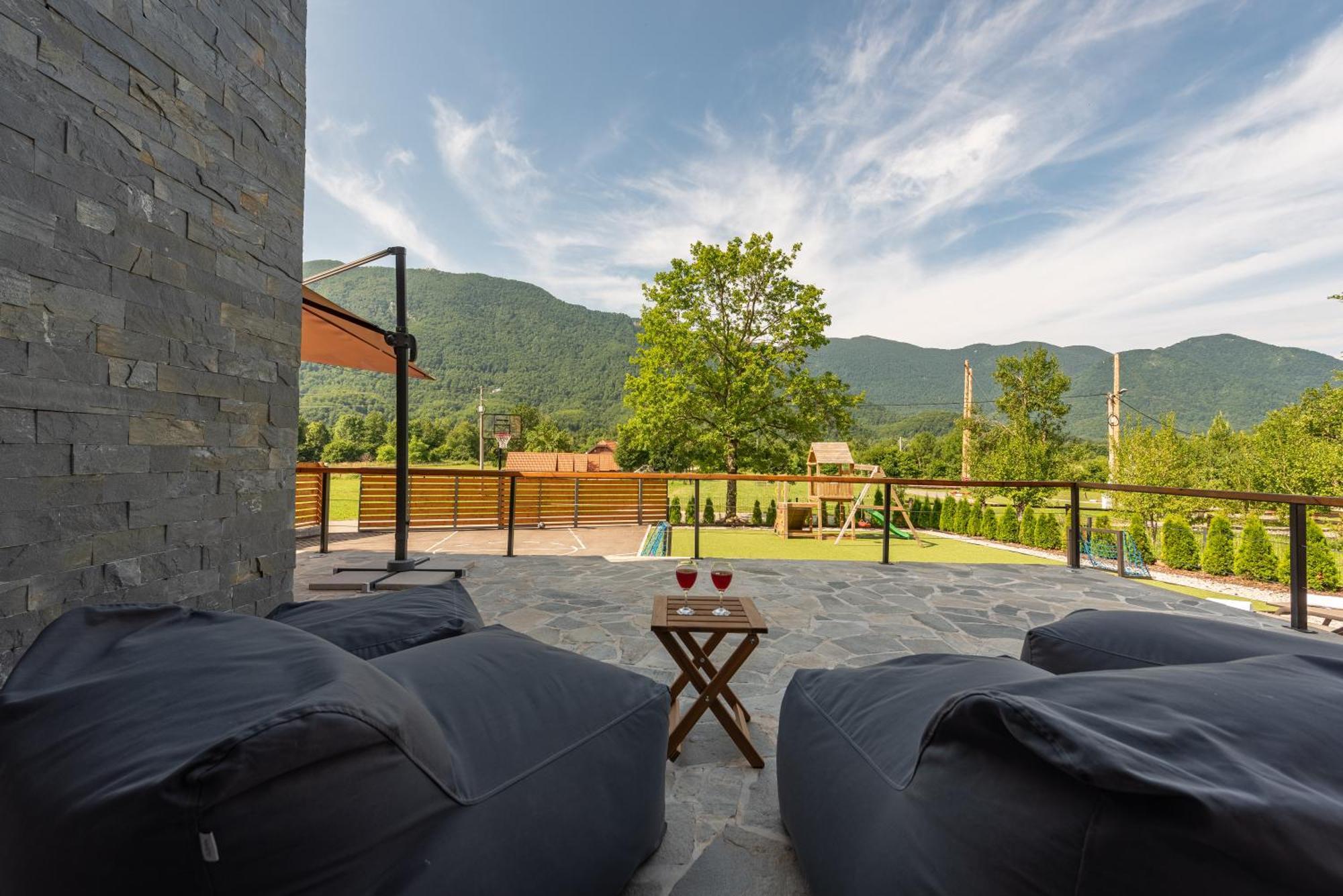 Oak House Villa Brusane Bagian luar foto
